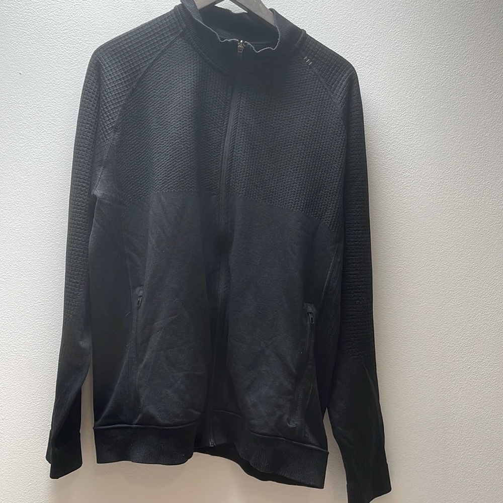 Men’s Black Textured Full-Zip Jacket – Casual & Athletic Style